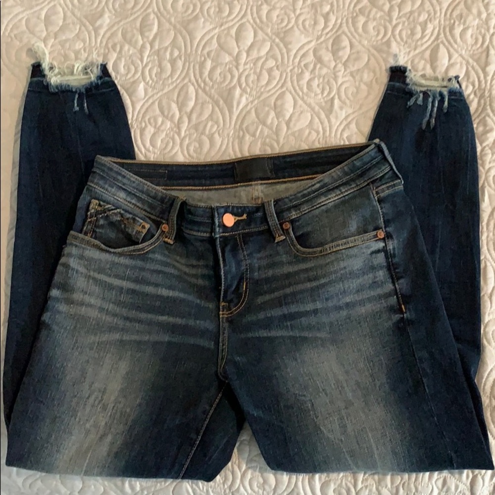 New Buckle Black Midrise Jeans